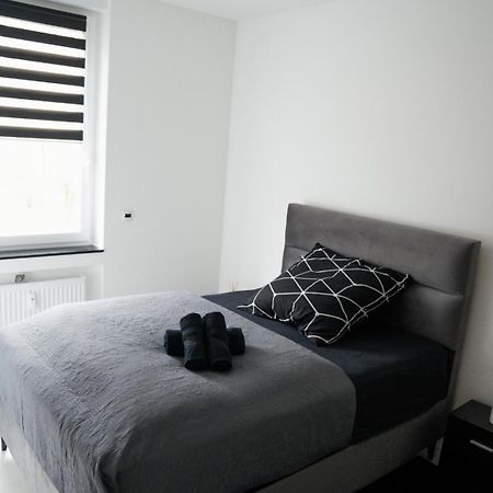 Ferienwohnung Hills ドゥイスブルグ エクステリア 写真