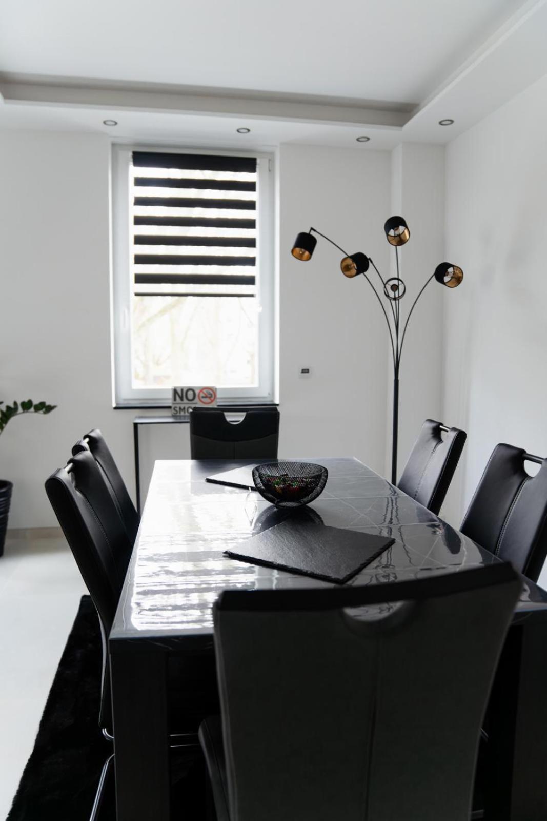 Ferienwohnung Hills ドゥイスブルグ エクステリア 写真