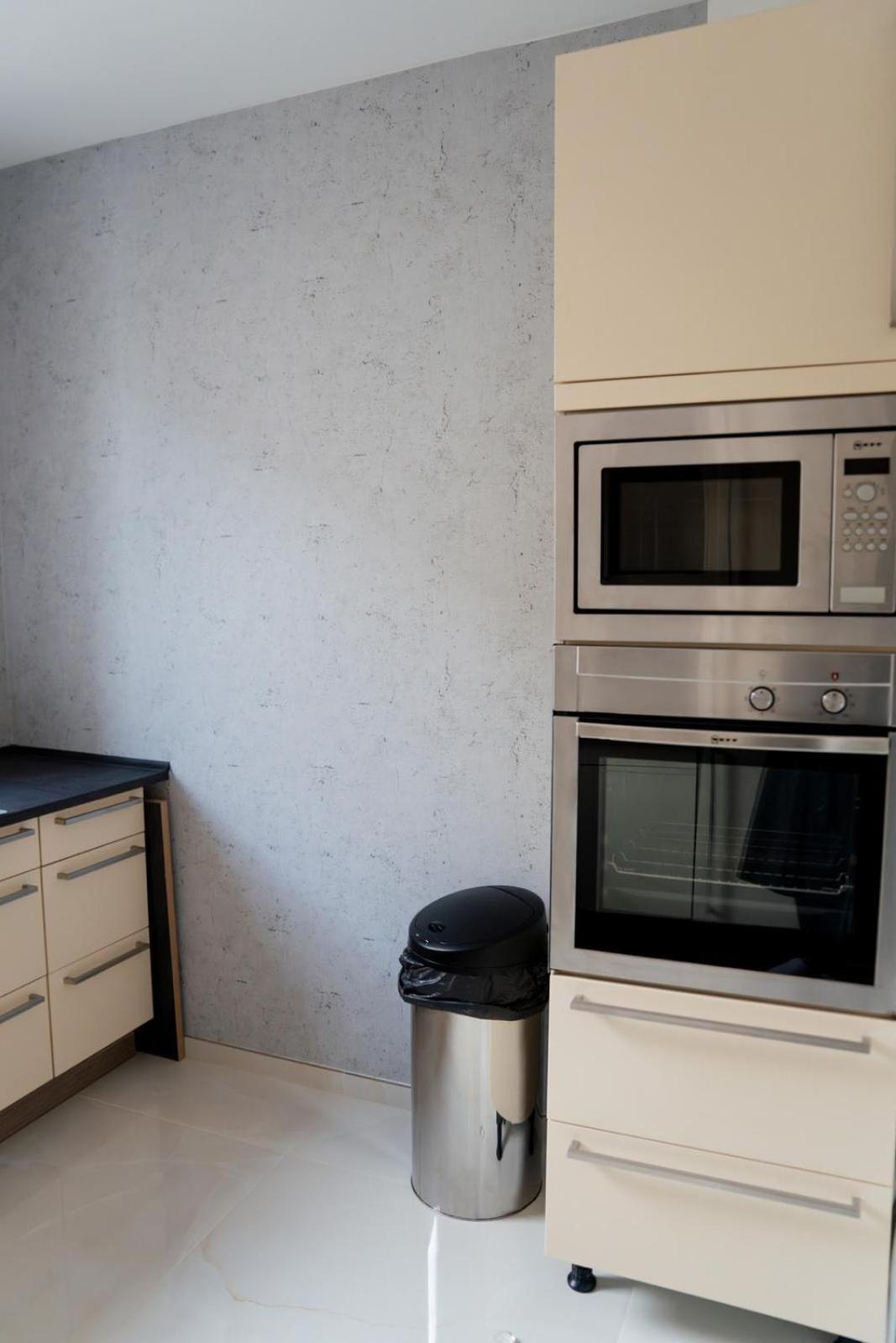 Ferienwohnung Hills ドゥイスブルグ エクステリア 写真