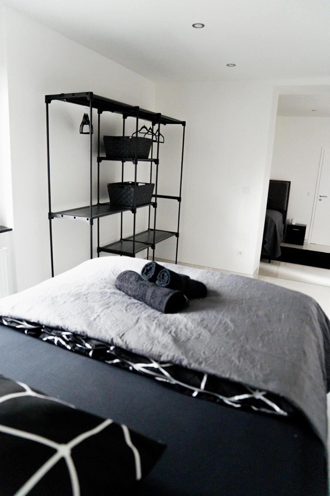 Ferienwohnung Hills ドゥイスブルグ エクステリア 写真